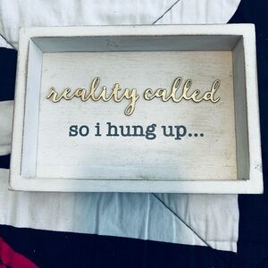 Hobby Lobby White and Gold Wall Decor